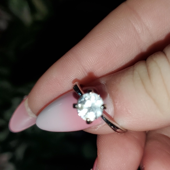 Avon Silver Ring - Picture 1 of 3
